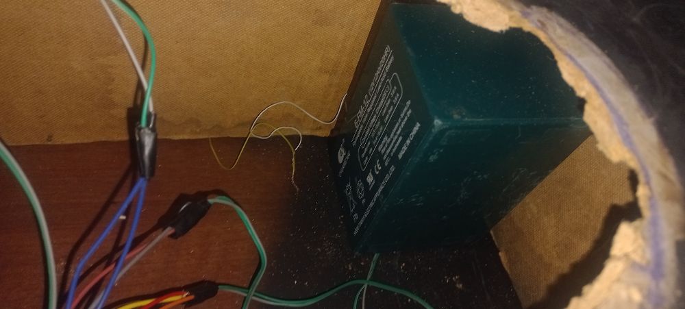 Продам калонка самодельная своими руками делал все в норме динамик ок