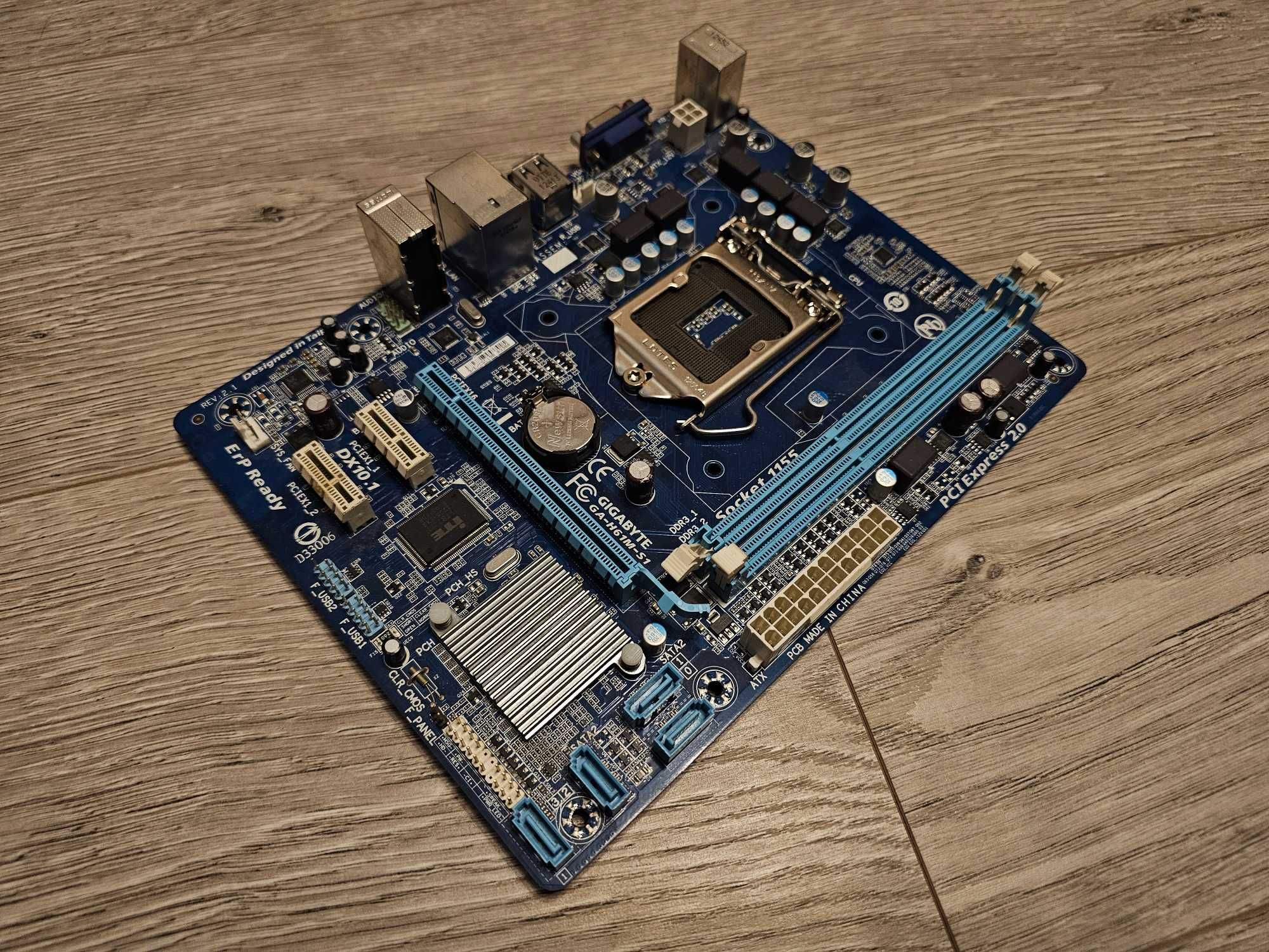 Placa de baza Gigabyte GA-H61M-S1 , LGA1155