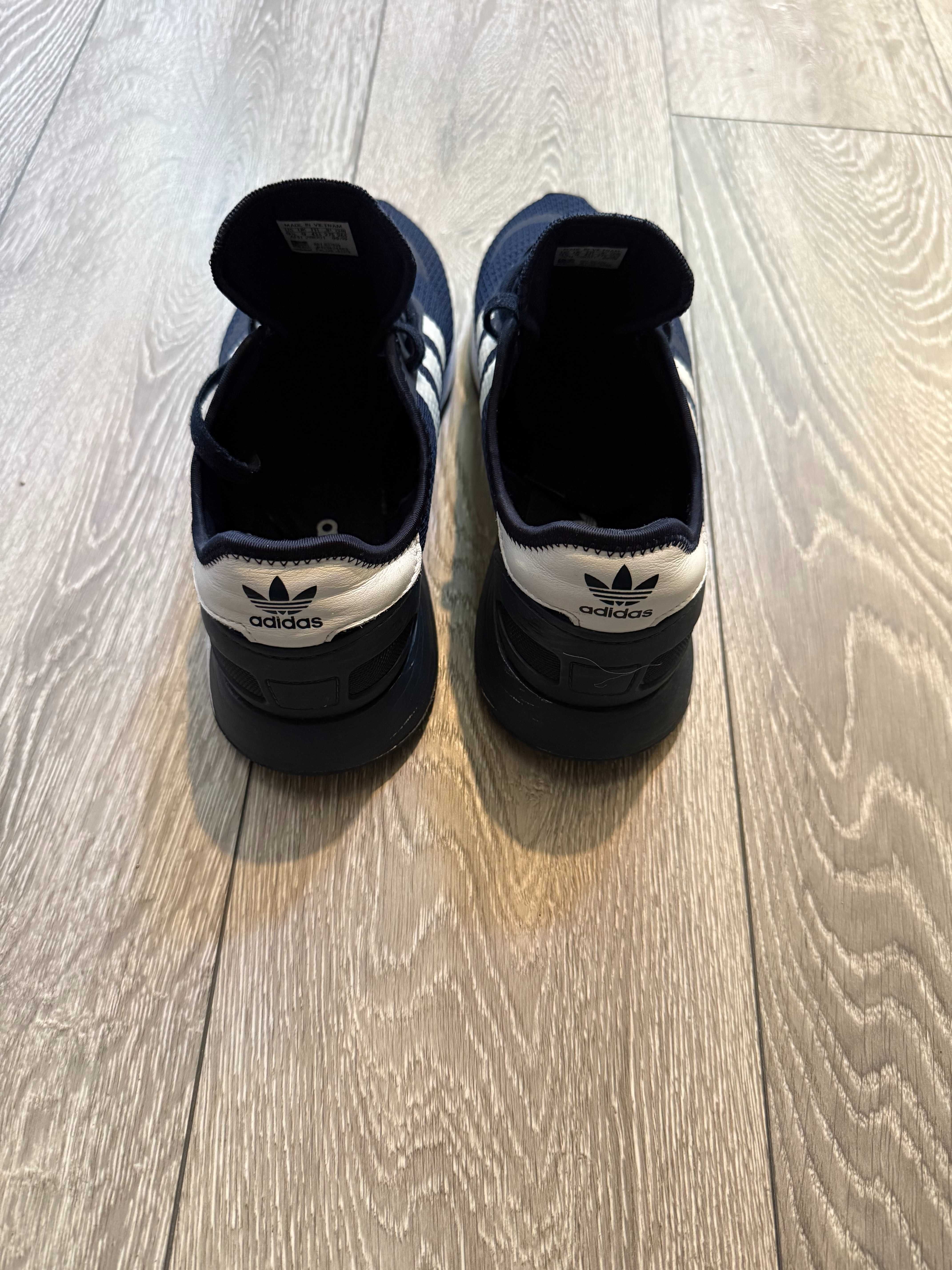 Adidas marimea 43 1/2