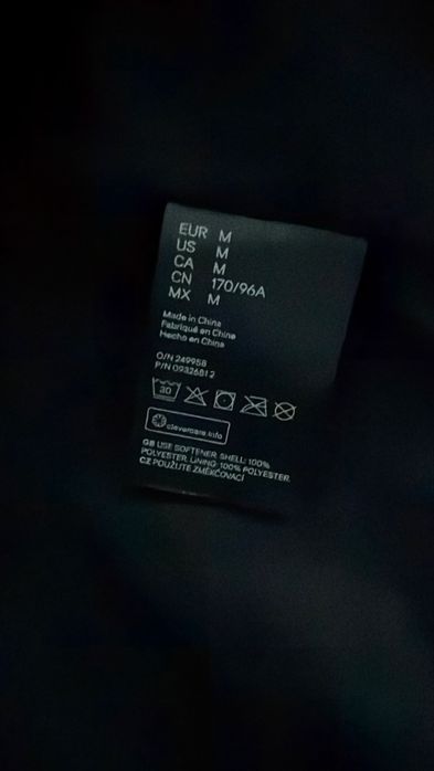 Черно късо палто М размер