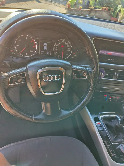 Audi Q5 2012 ,2.0 ,143 cp , quattro