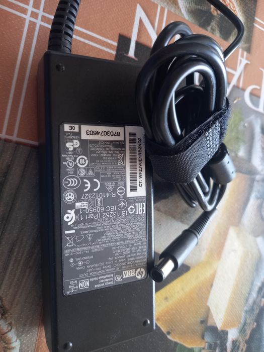 Incarcator original hp 90w cu mufă mare