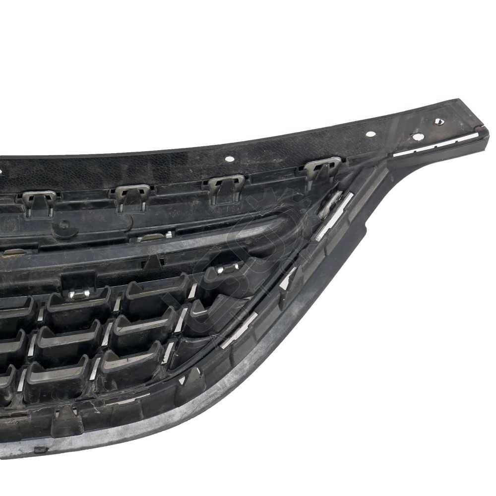Решетка Opel Zafira Tourer C 2012-2019 ID:146123