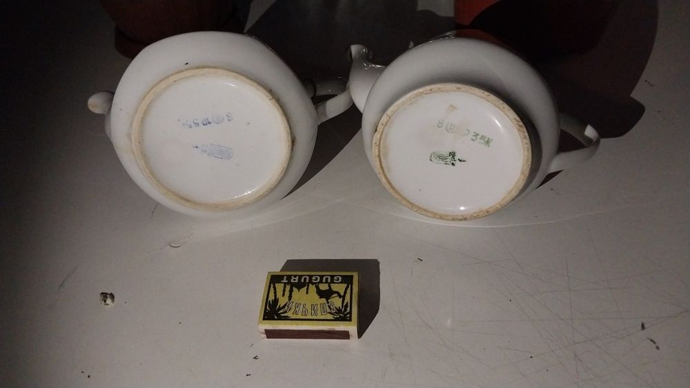 Поднос и чайники.СССР.Фарфор.