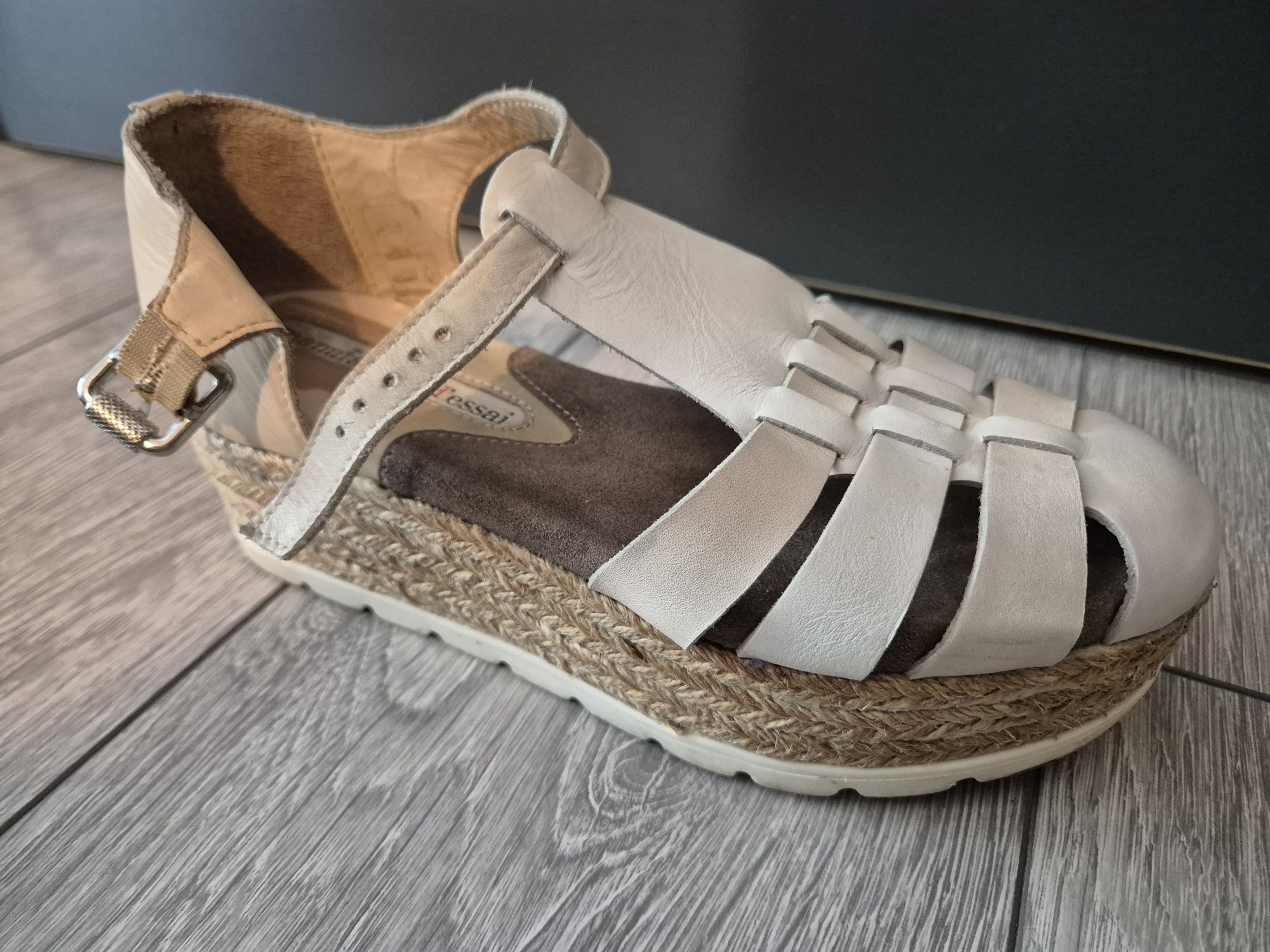 Sandale piele marimea 37