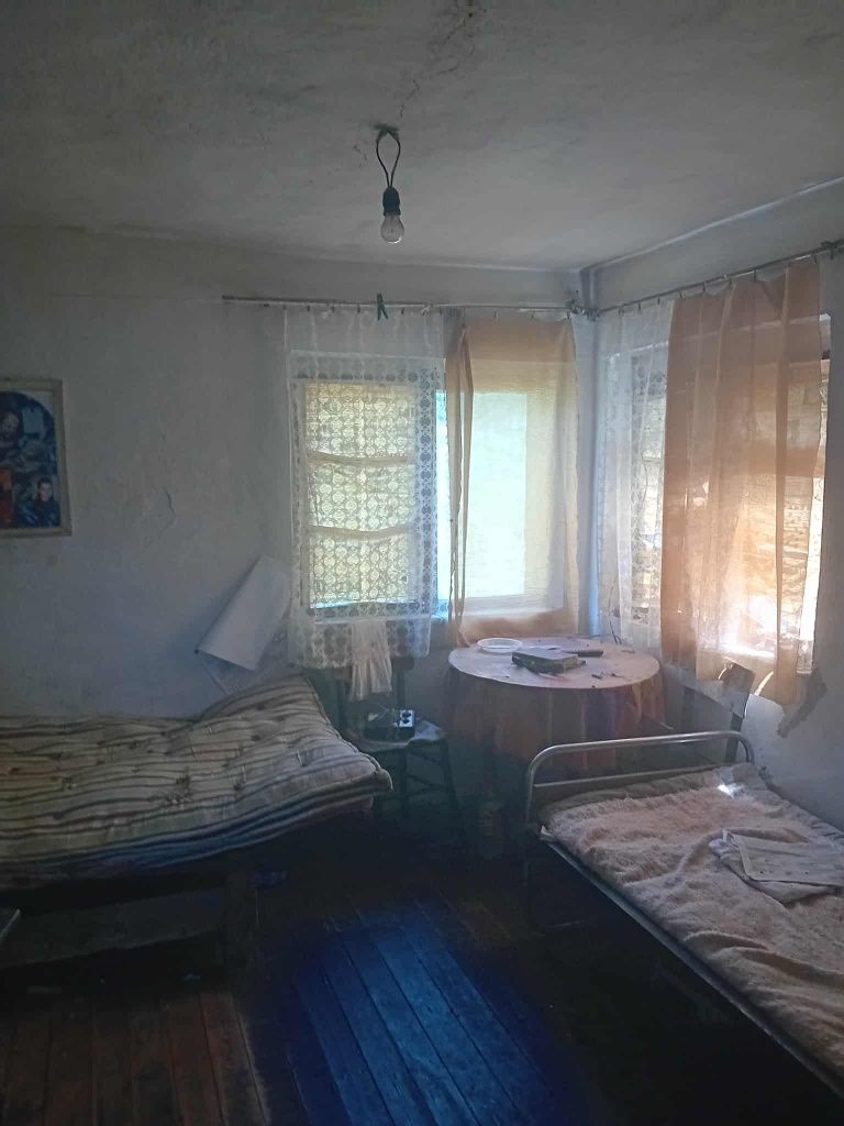 Продавам къща в гр. Бойчиновци