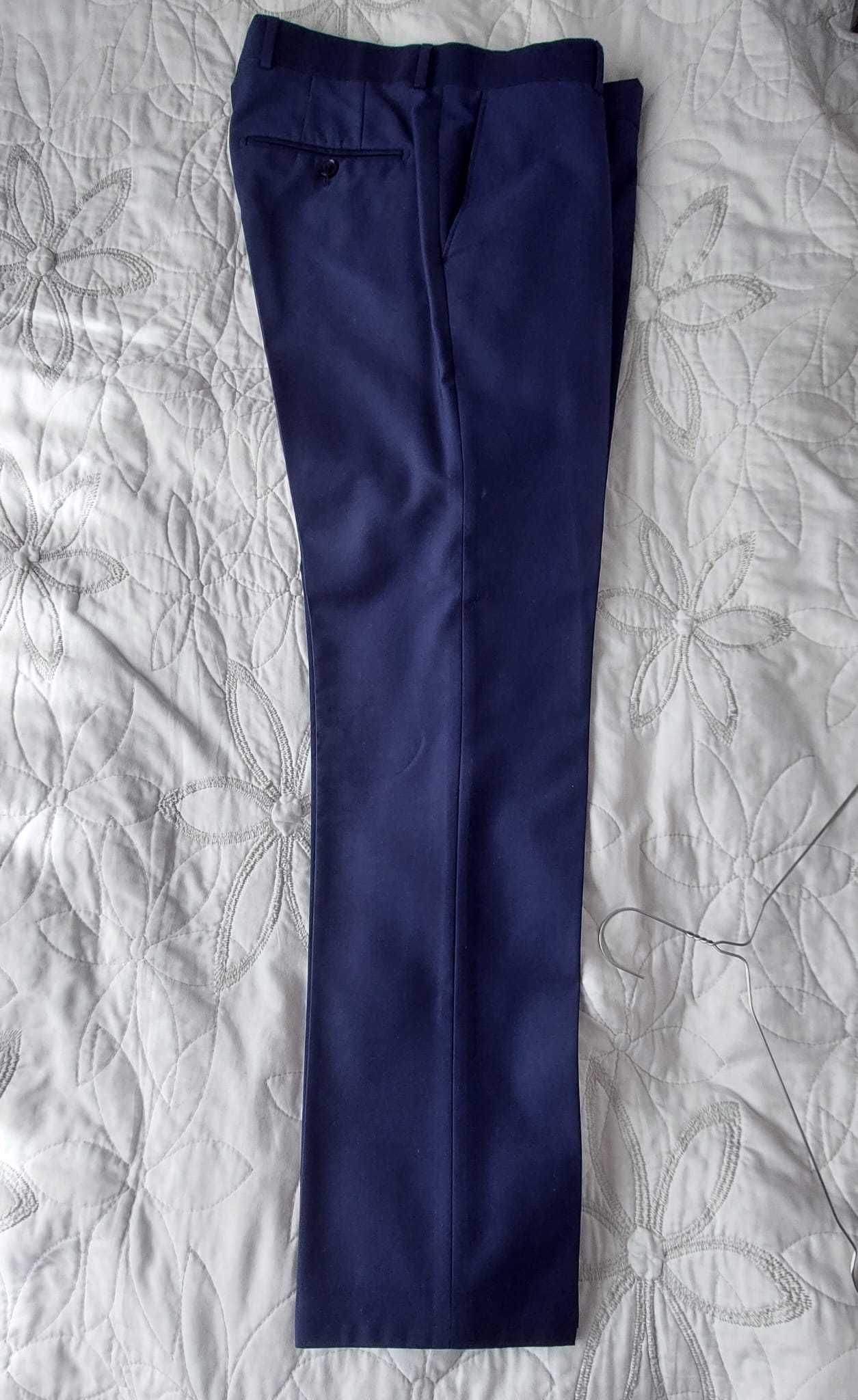 Pantaloni de stofa