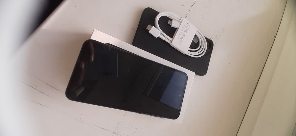 Я продаю Samsung A55 8/128 ГБ.