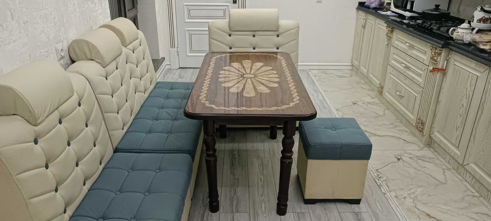 Продаётся кухонная мебель