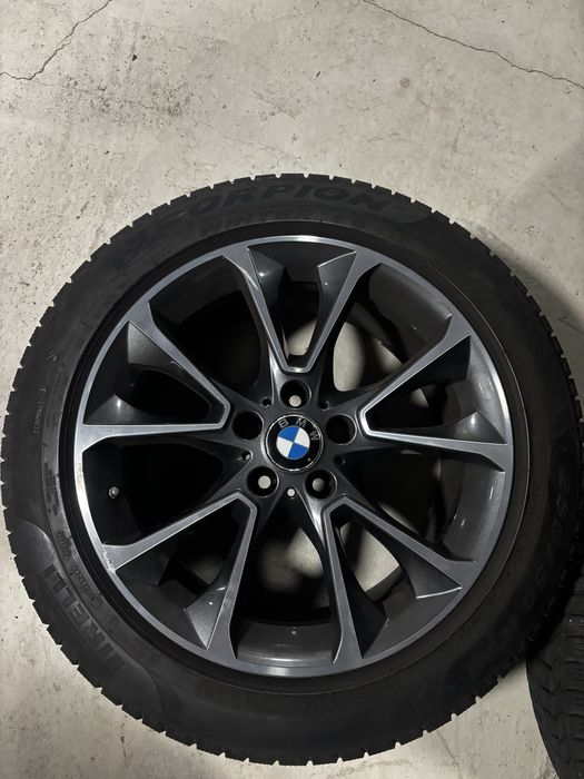 jante bmw X5/X3  255 50 19 cauciucuri iarna Pirelli F25