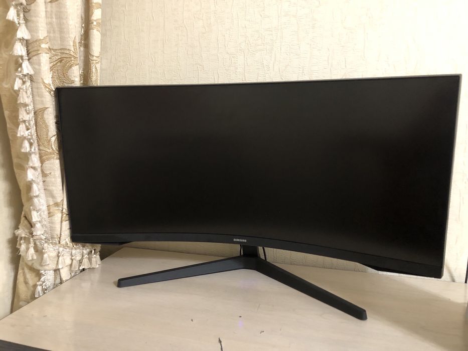 Монитор 34" Samsung Odyssey G5 C34G55TWWI LC34G55TWWIXCI черный