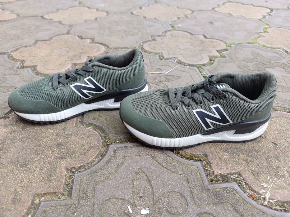 Adidasi New Balance Nr.30