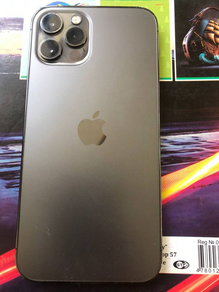 Iphone 12 pro ideyal holatda