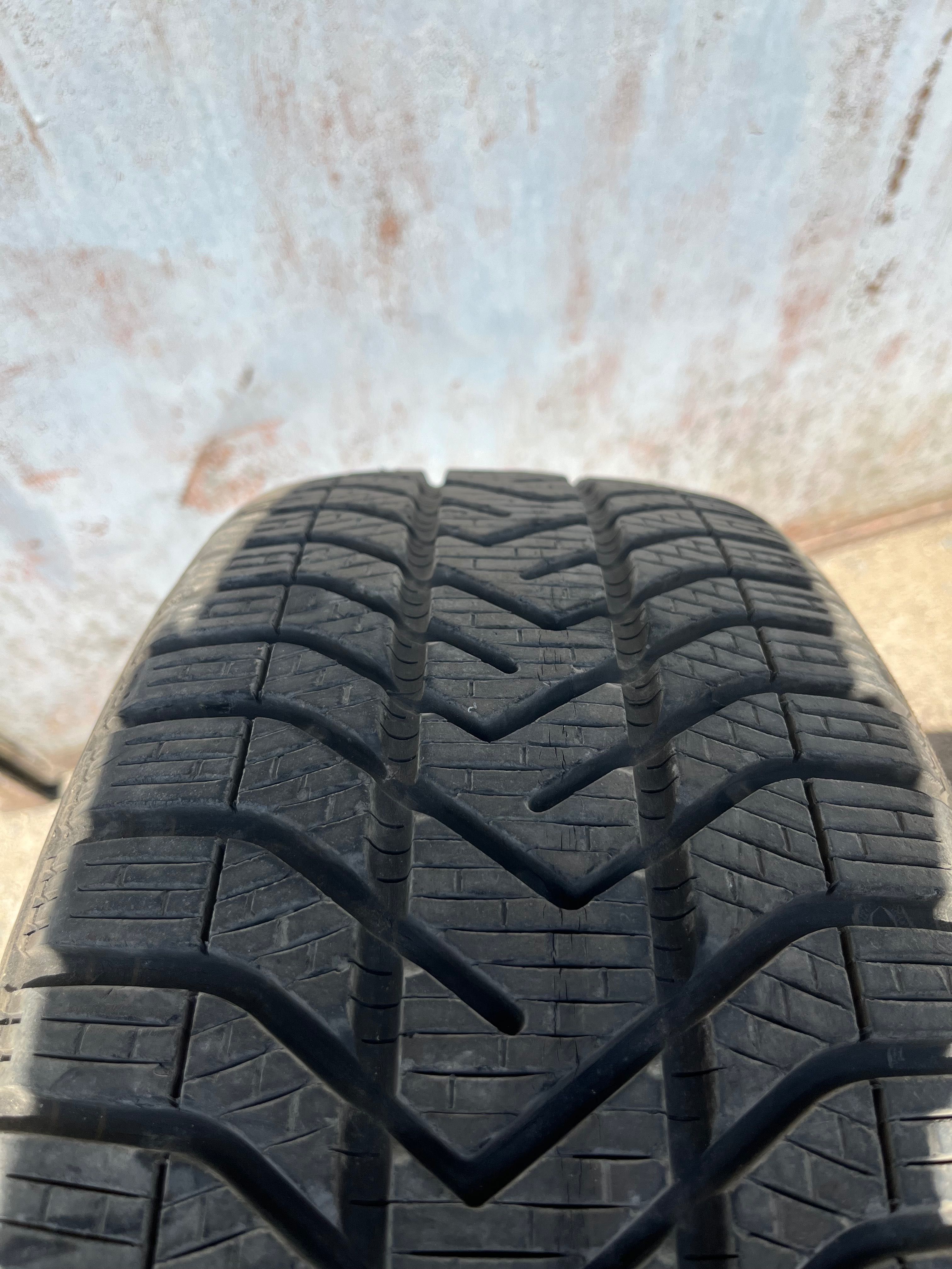 Зимни гуми 205 55 16 Pirelli