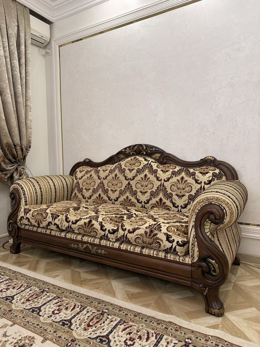 Диван с креслами