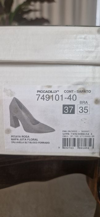 Елегантни дамски обувки 37 нoмер