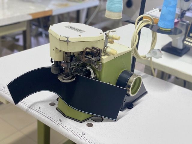 Masina de incheiat tricot OV Rimoldi 155