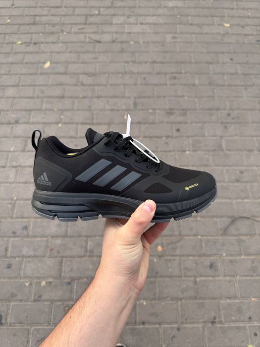 Адидас горе тех Черный