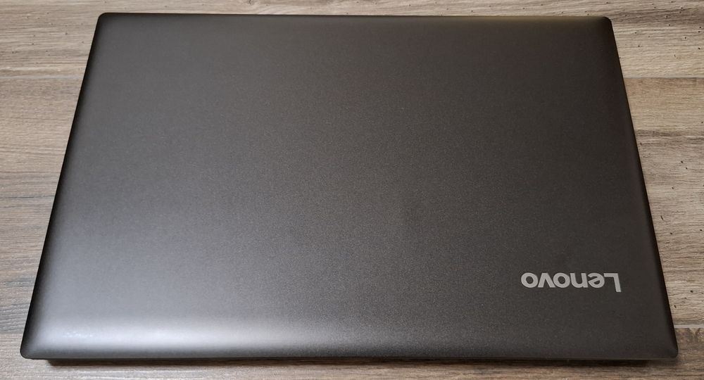 Lenovo 330 | Intel I5 7200U | 8GB Ram DDR4 |256 SSD NEW + 2TB HDD |