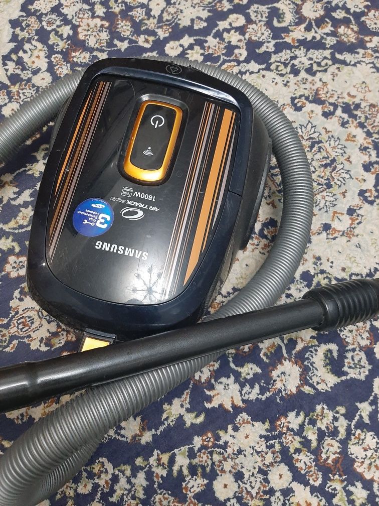Продам пылесос Samsung