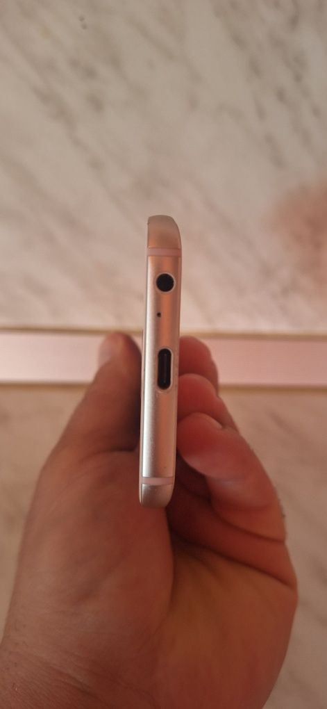 Samsung A3 (2017)
