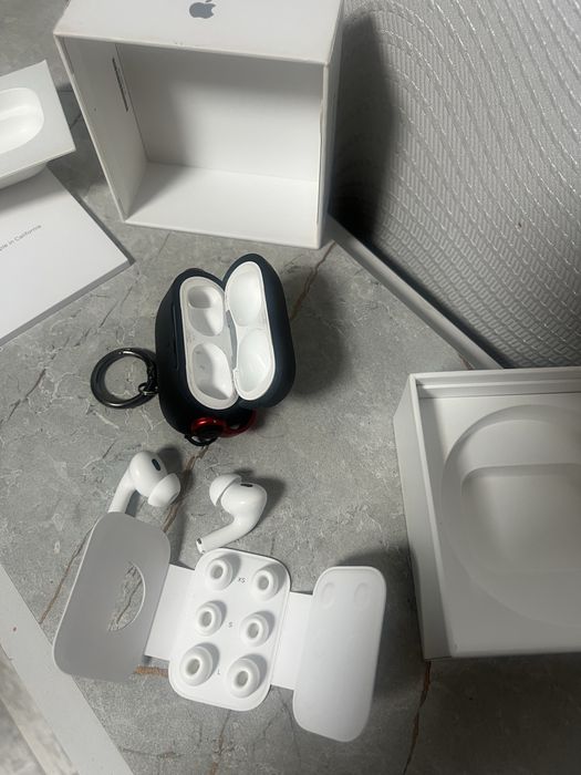 Наушники AirPods Pro 2
