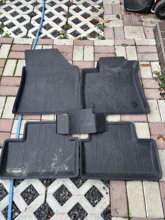 Bare transversale (originale Renault) megane 4 break & covorase tavita