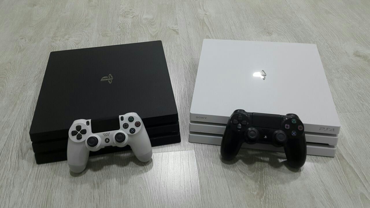 Playstation 4 PRO { 4K } HDR. 1.TB. + Bonus Top GAMES.