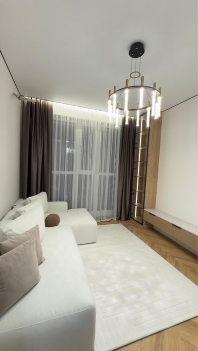 Продает евро двушка