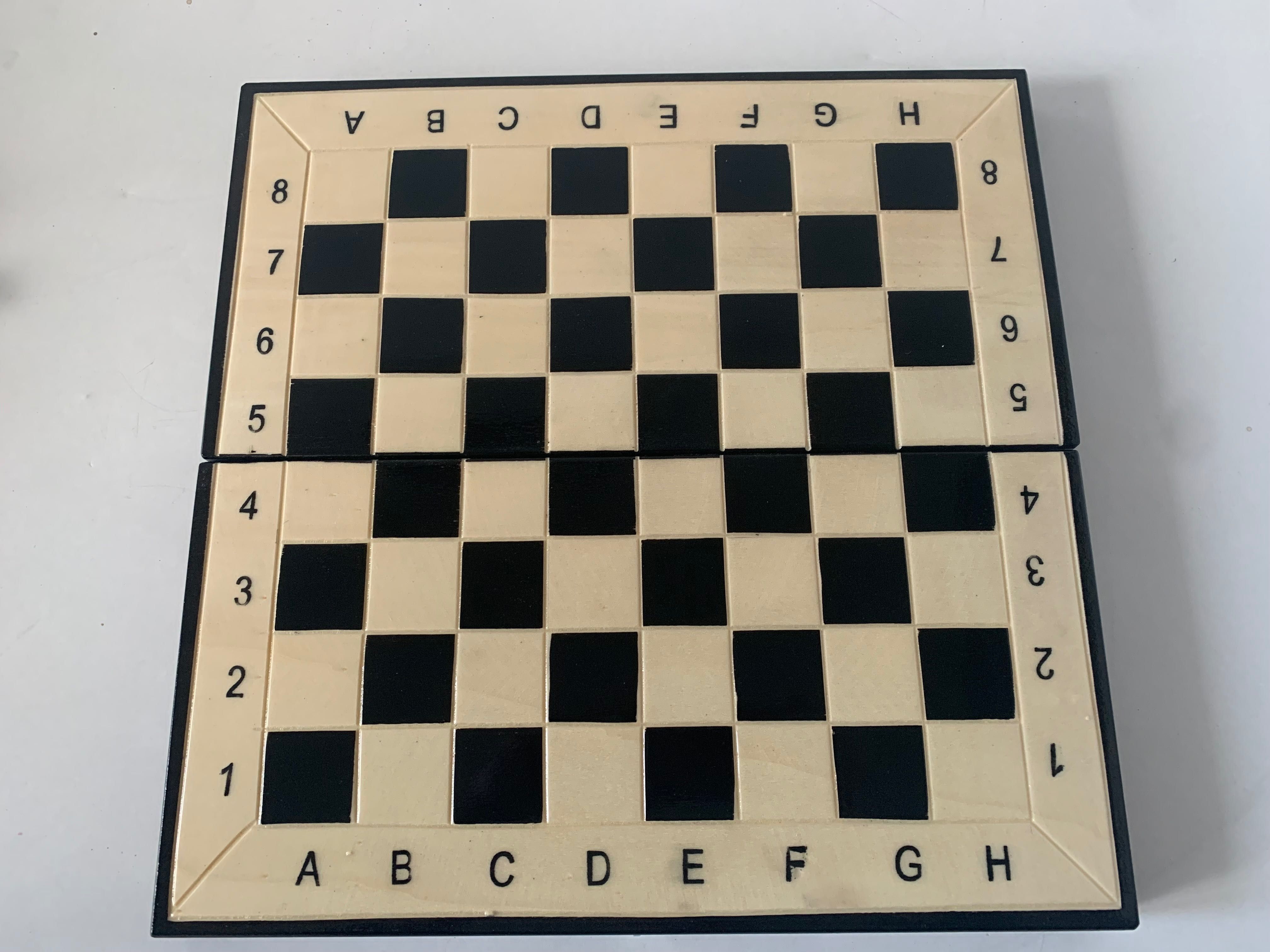 Vand sah si table cu numere si litere, 38x38 cm, negru cu alb