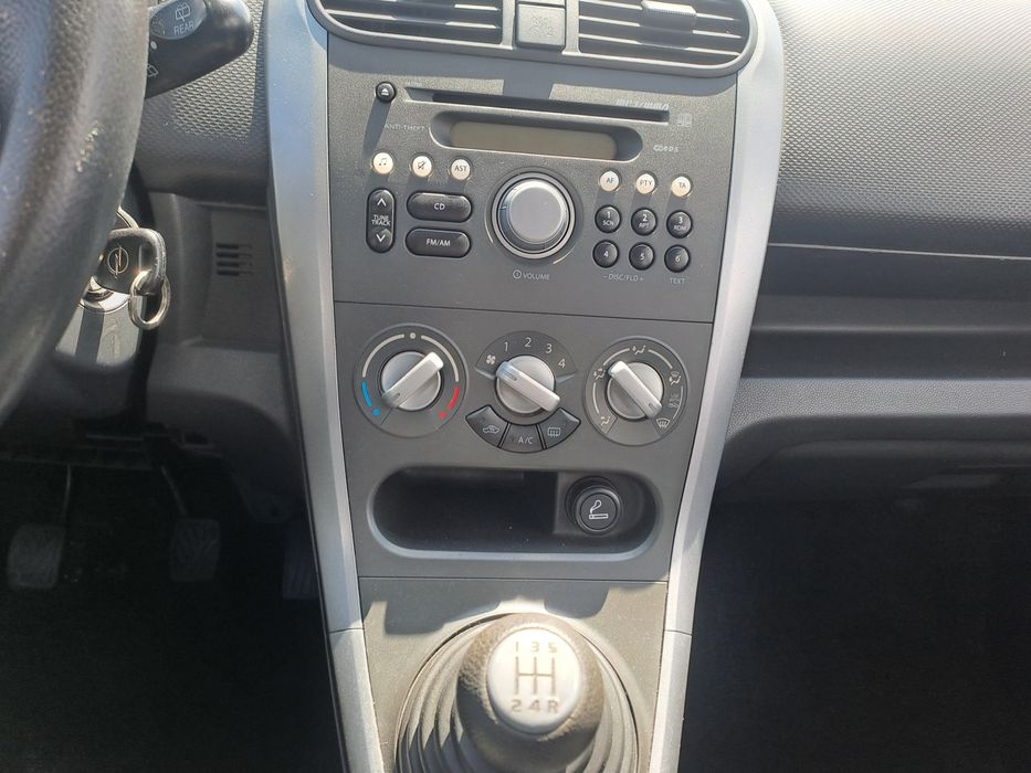 Опел Агила на части