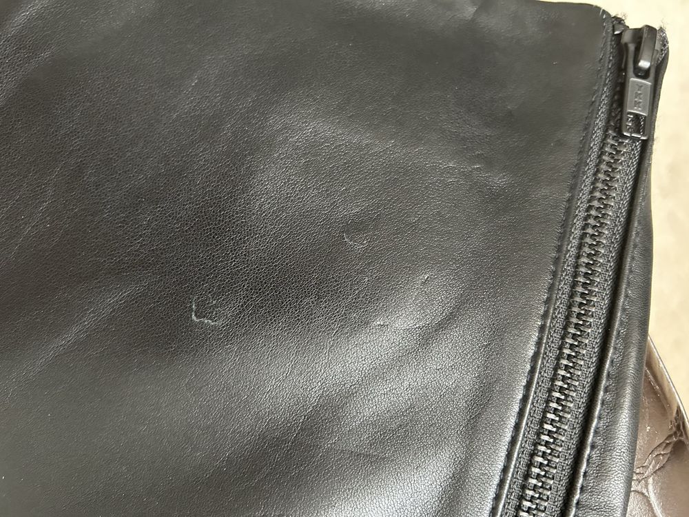 Pantaloni piele naturala negru ZARA