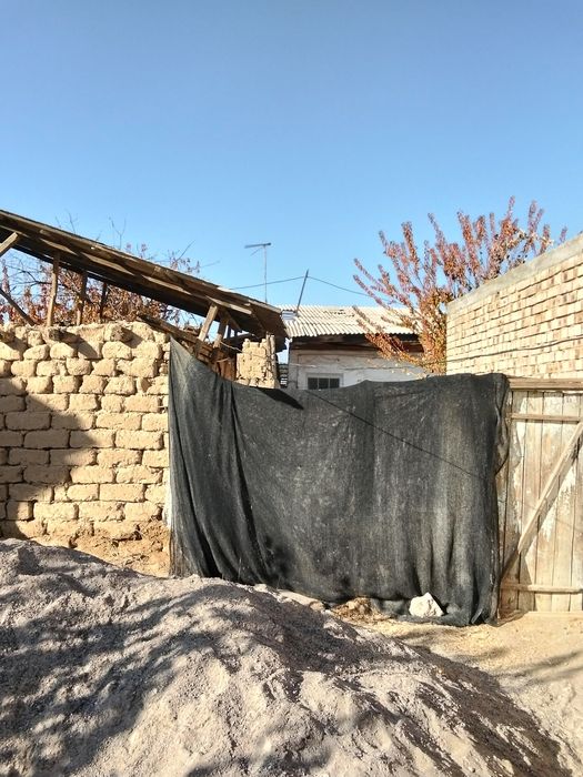 Yer sotiladi Xasanboy