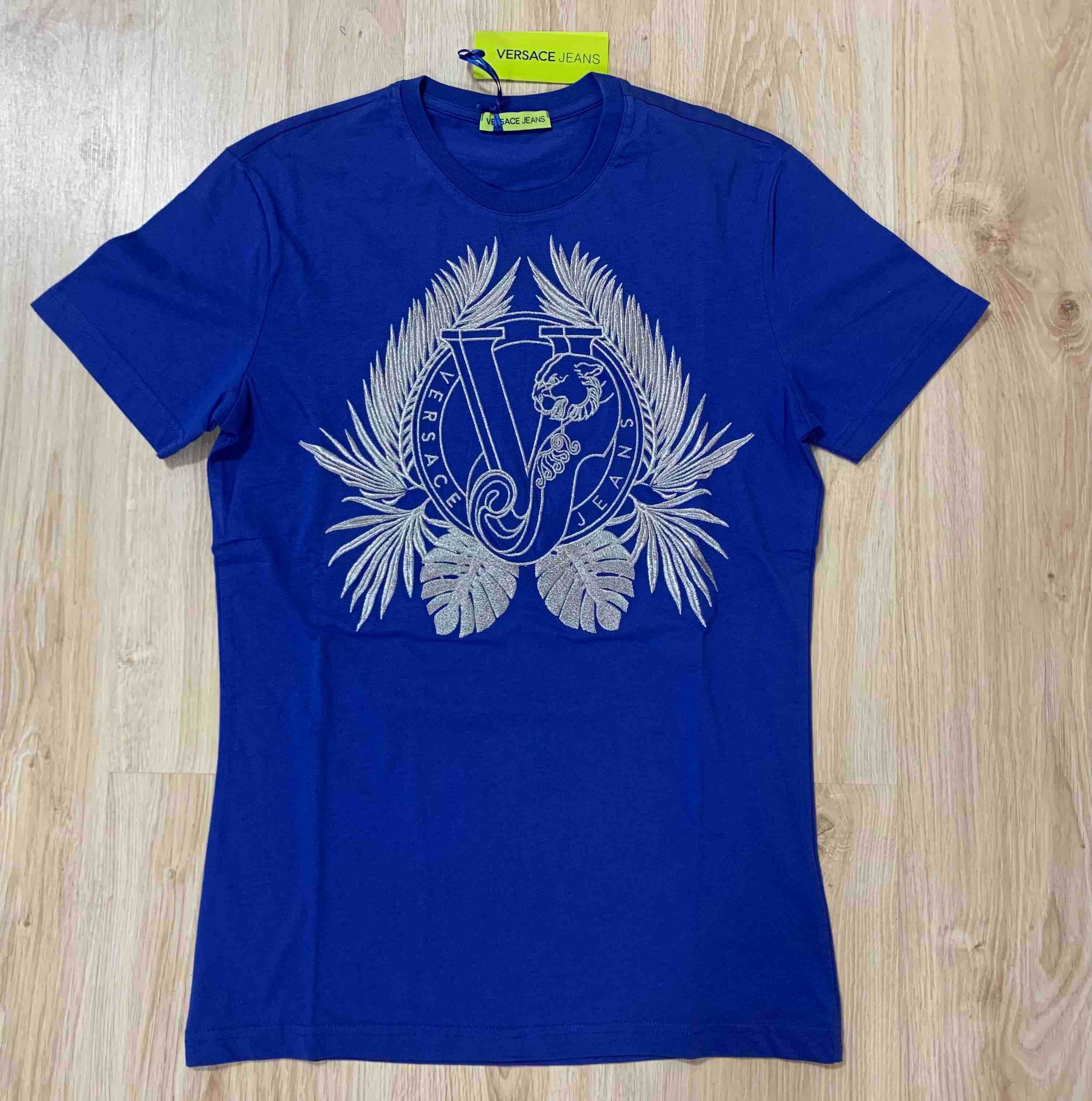 Нов мъжка тениска с етикети в син цвят Versace jeans размери S,M