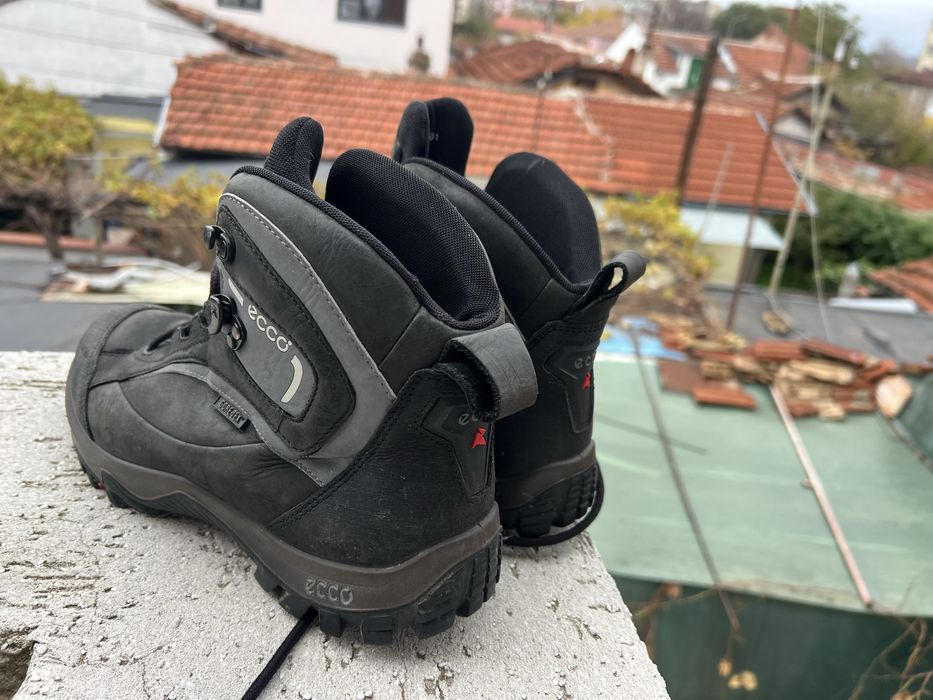 Ecco Gore-Tex 43 Vibram
