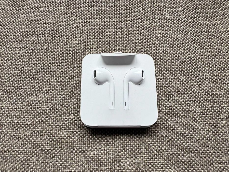 Casti pe fir Apple Iphone cu mufa lightning produs 100% original Apple