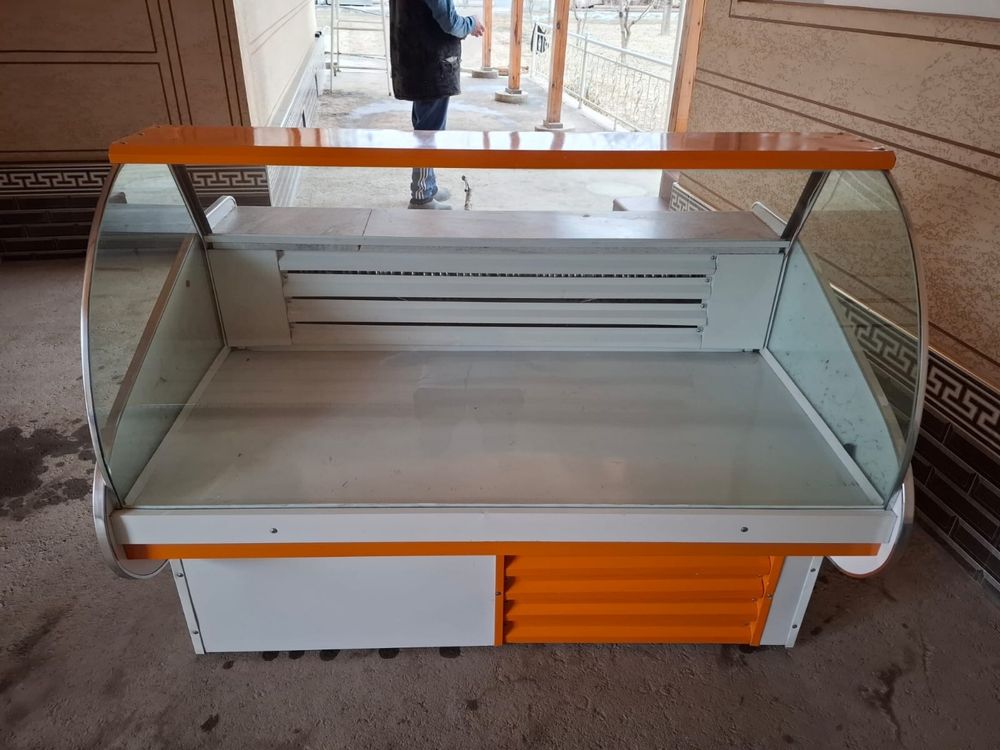 Muzlatgich vitrina ideal