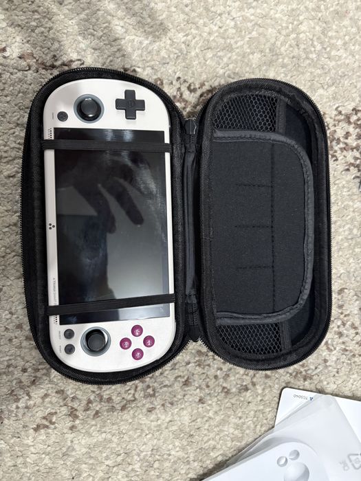 Consola Portabila Trimui Smart Pro, pachet complet + cadouri