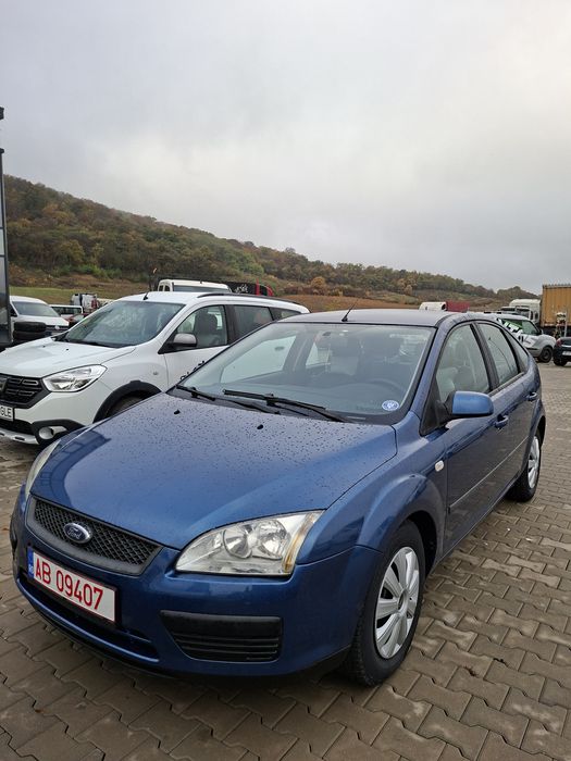Ford Focus 1.6 Benzină