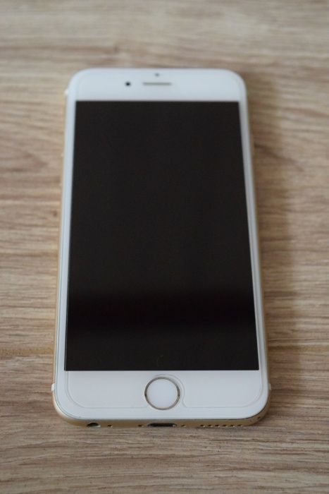 iPhone 6 Gold 64 GB + 4 folii sticla cadou