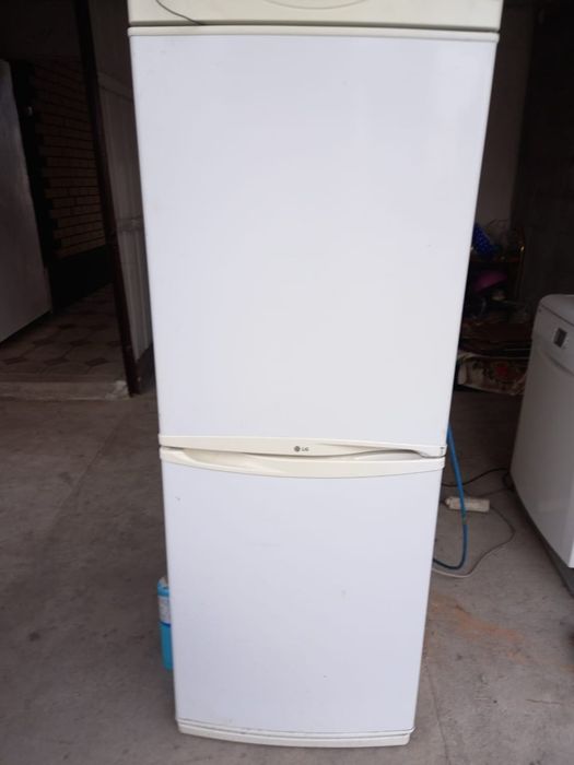 Холодильник бу рабочий