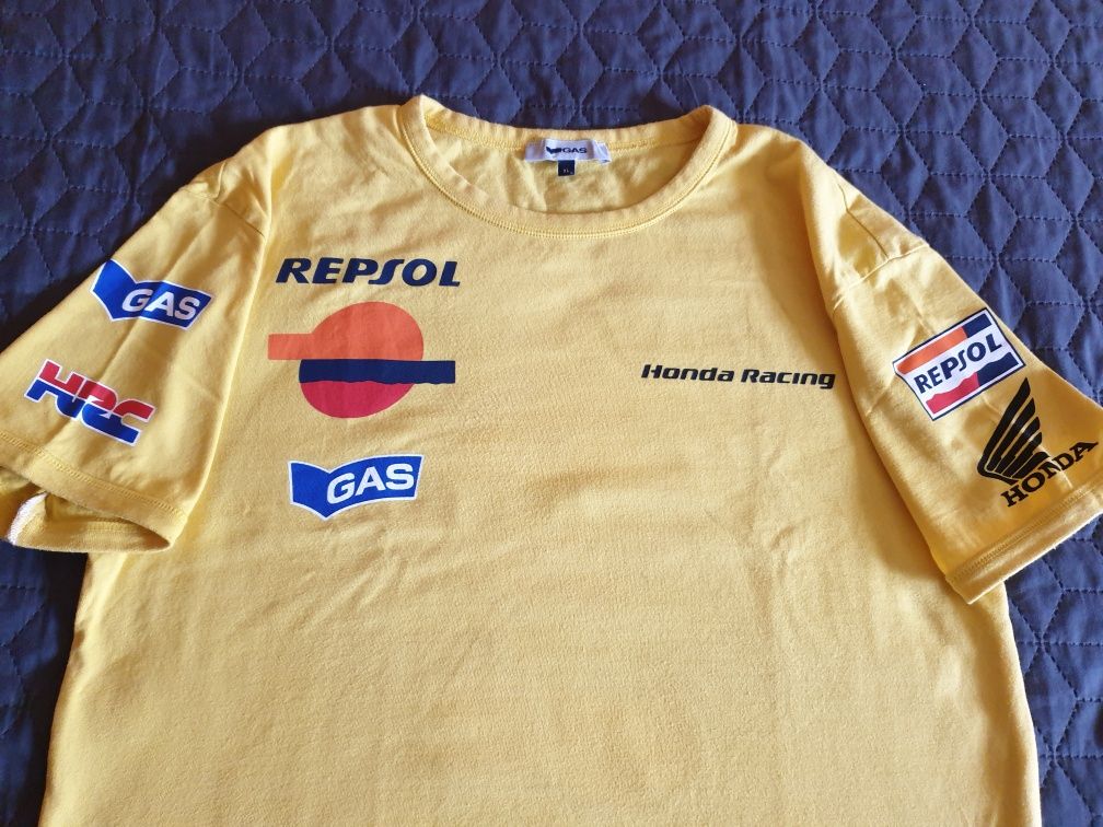 Tricou de barbati  -  80 lei.
