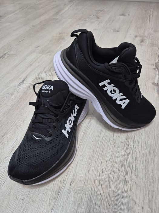 Adidas hoka foarte comozi