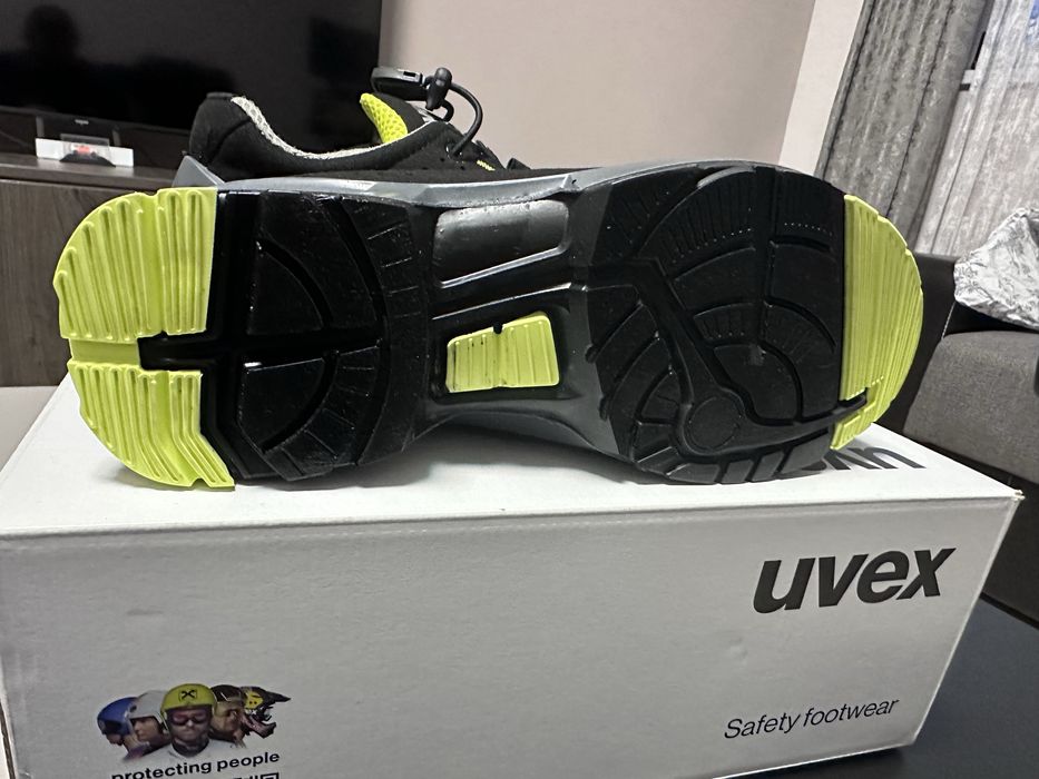 Papuci protectie uvex marimea 39