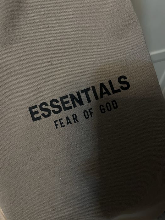 Оригинален анцуг- Essentials Fear of God