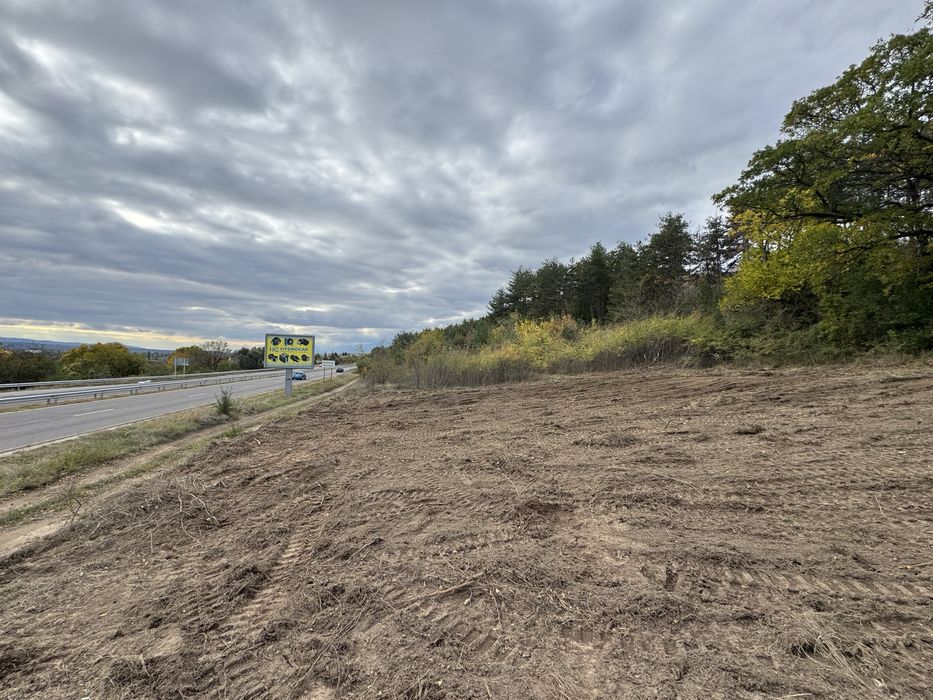 Продава поземлен имот в гр. Казанлък