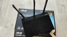 Routerul ASUS Gigabit Dual Band RT-AC66U B1 cu aplicatie