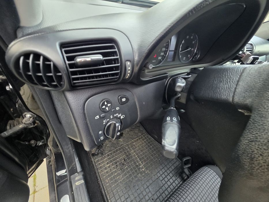 Vand Mercedes C coupe ,1.8 kompresor benzina,, automat
