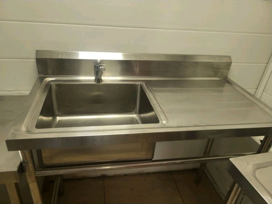 Два броя мивки инокс