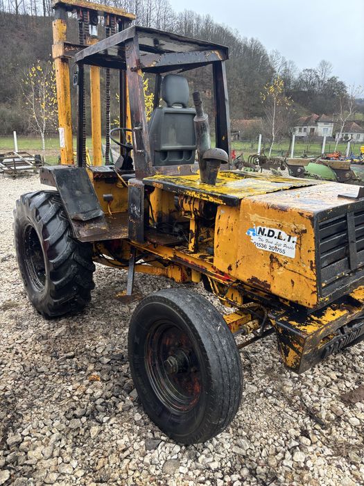 Motostivuitor manitou 2,5 tone